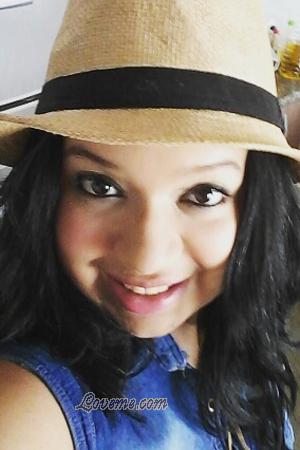 170146 - Yorelis Age: 33 - Colombia