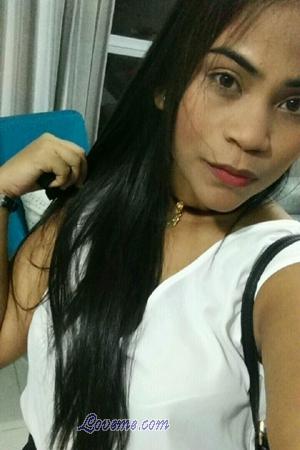 172003 - Maria Laura Age: 29 - Colombia