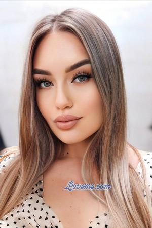 212602 - Violetta Age: 22 - Ukraine