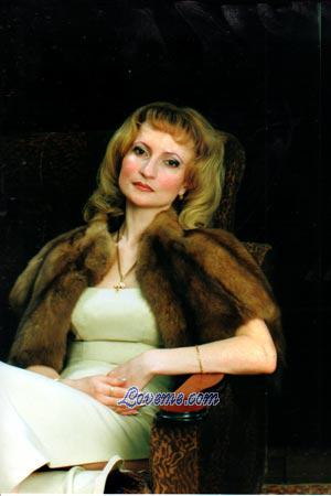 68521 - Oksana Age: 43 - Russia
